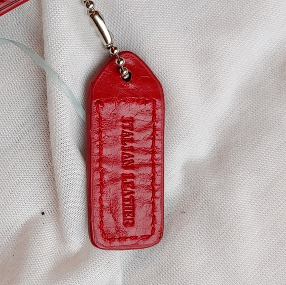 Like New La Diva Italian Leather - Picture 7 of 7